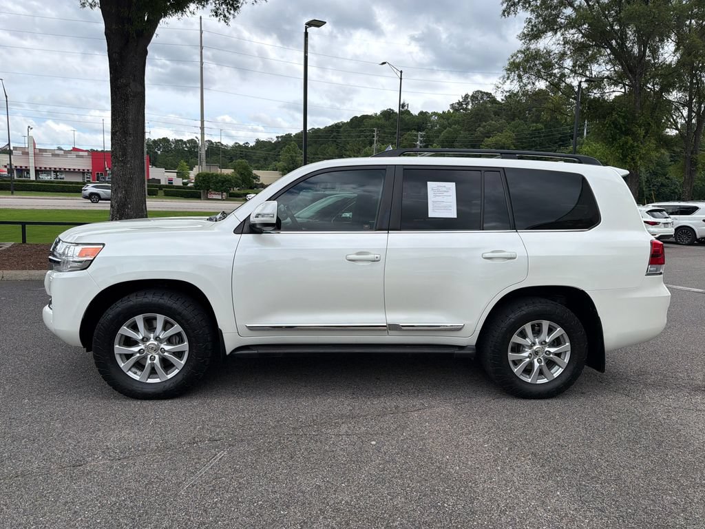 Used 2018 Toyota Land Cruiser AWD/4WD image 7