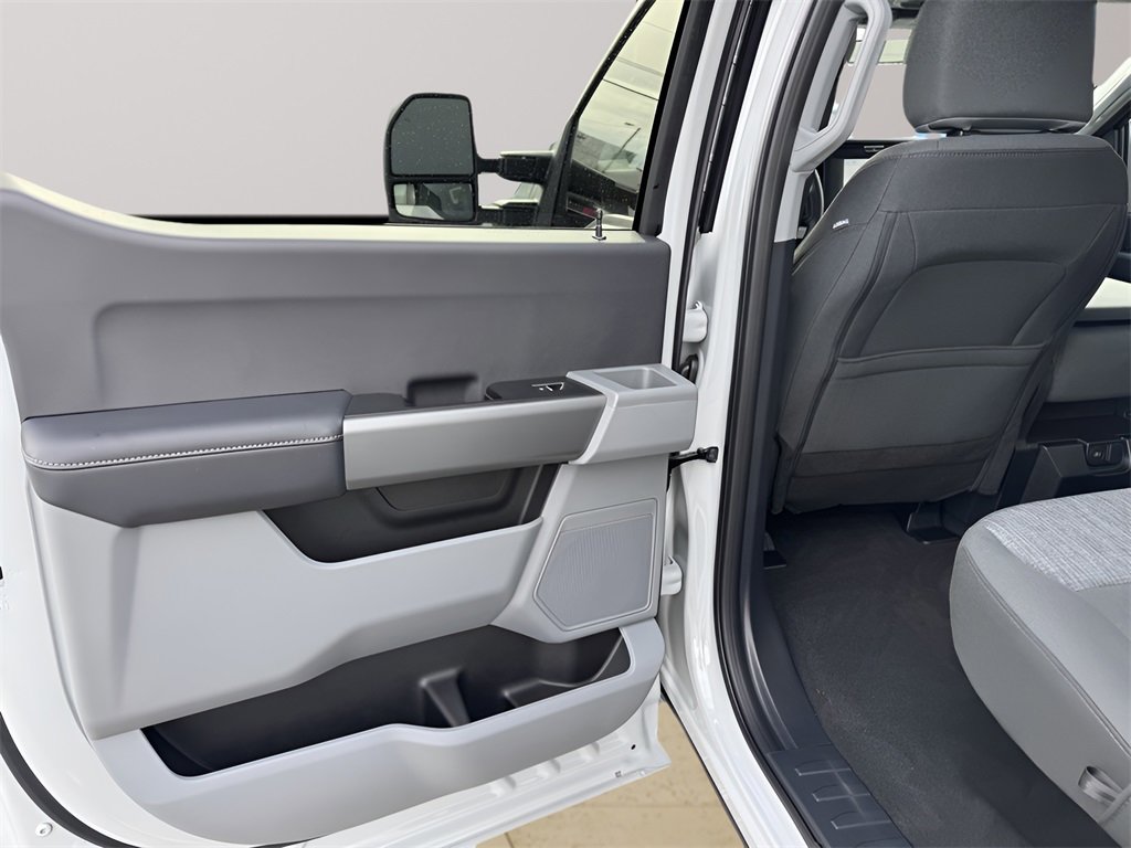 New 2026 Ford F250 XLT image 33