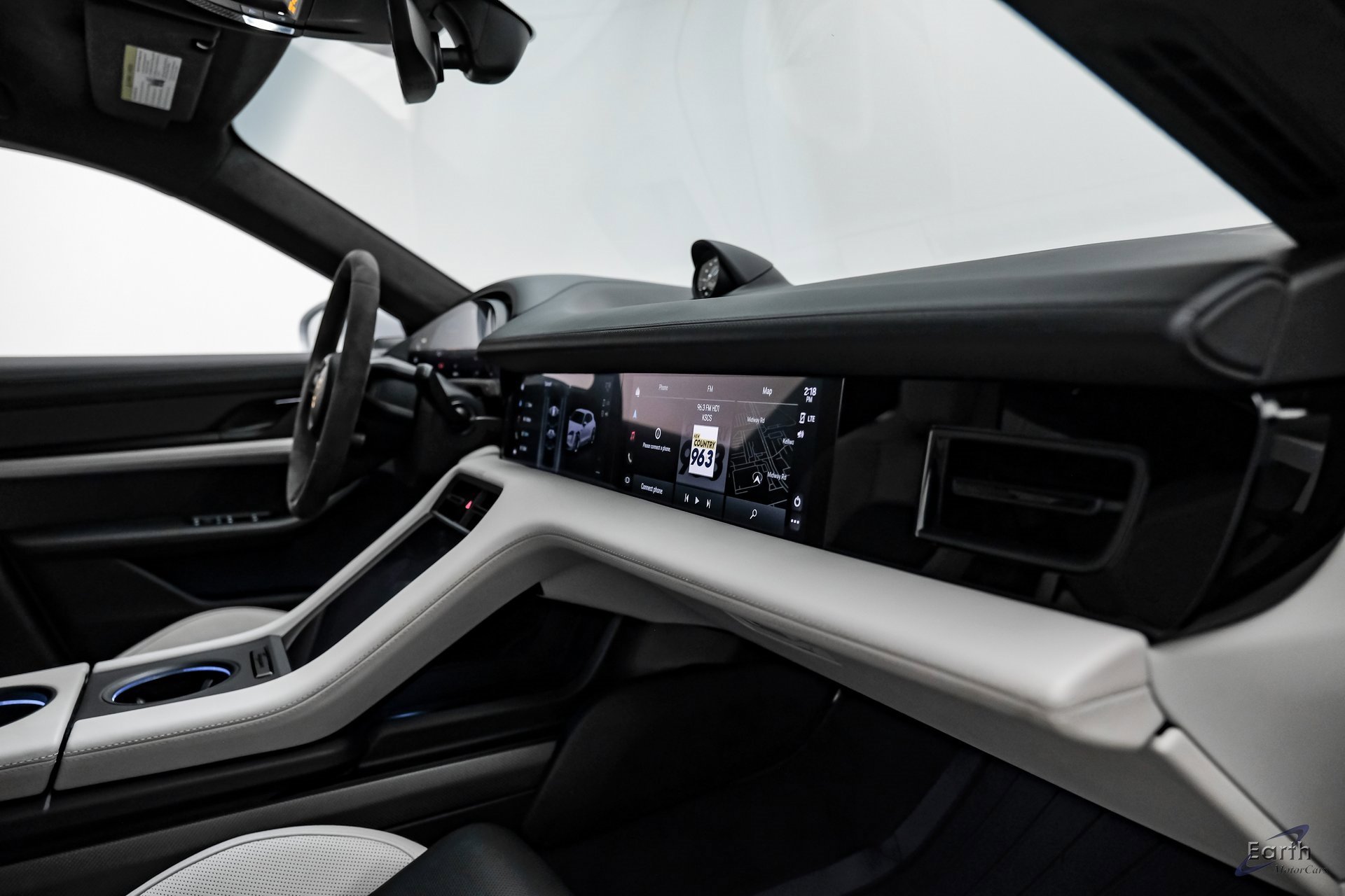 Used 2023 Porsche Taycan GTS w/ Premium Package image 43