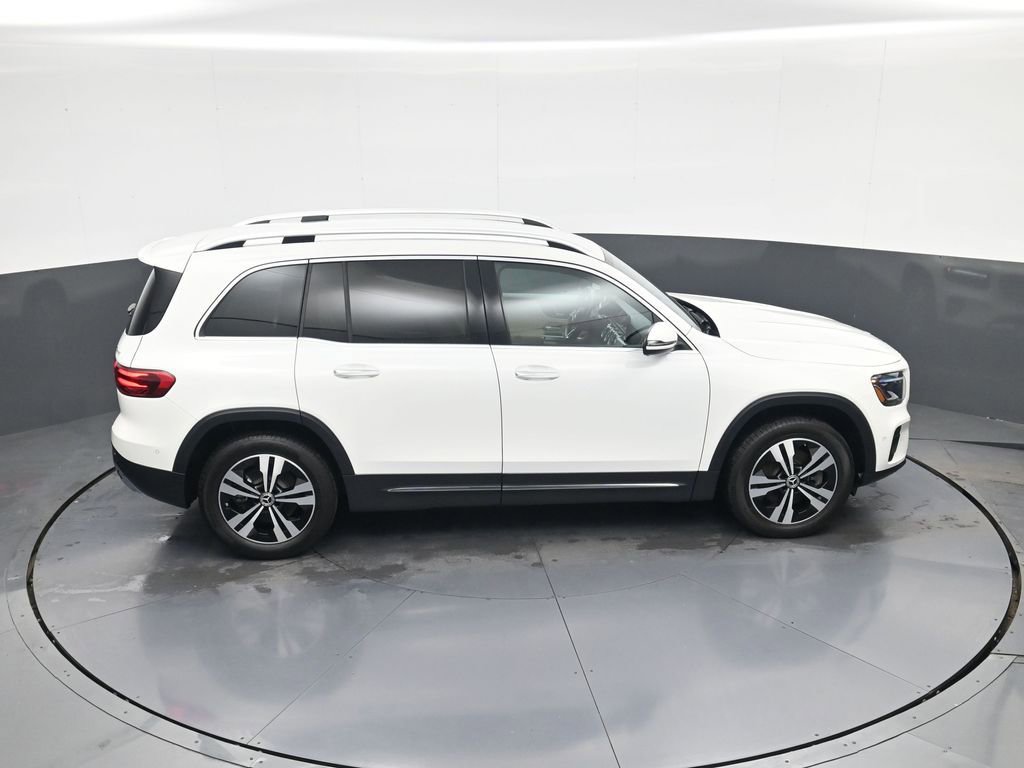 Used 2025 Mercedes-Benz GLB 250 4MATIC image 30