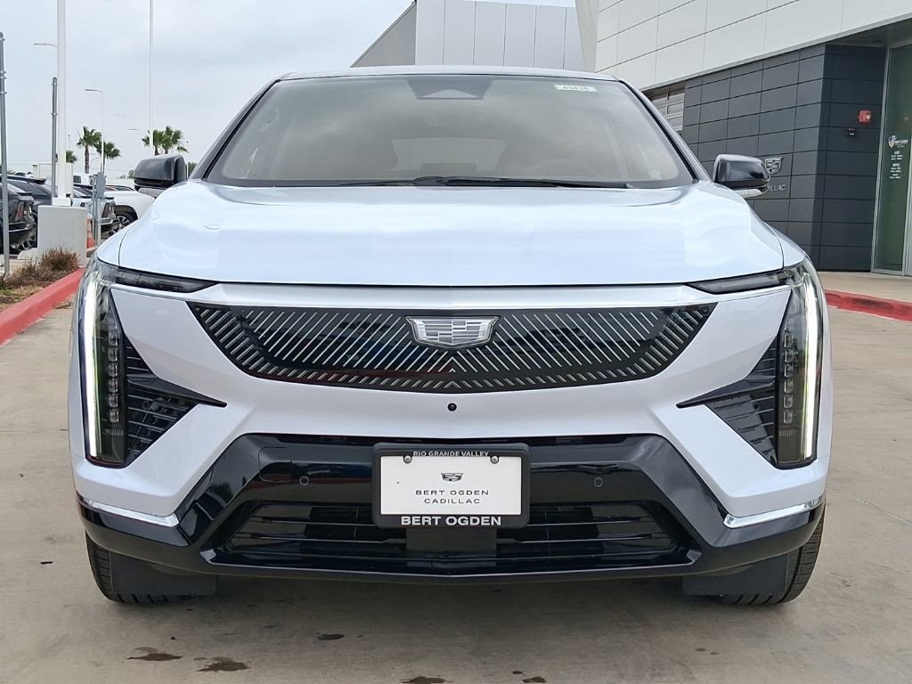 New 2026 Cadillac Optiq Luxury 1 RWD image 2