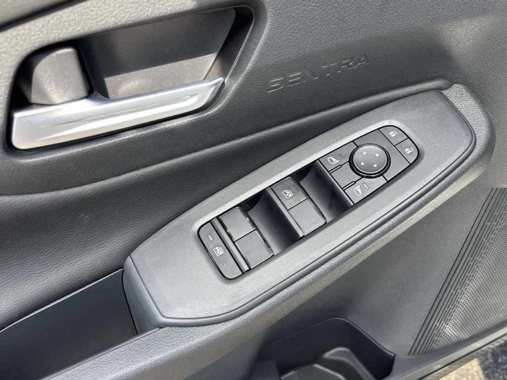 New 2026 Nissan Sentra SV FWD image 7