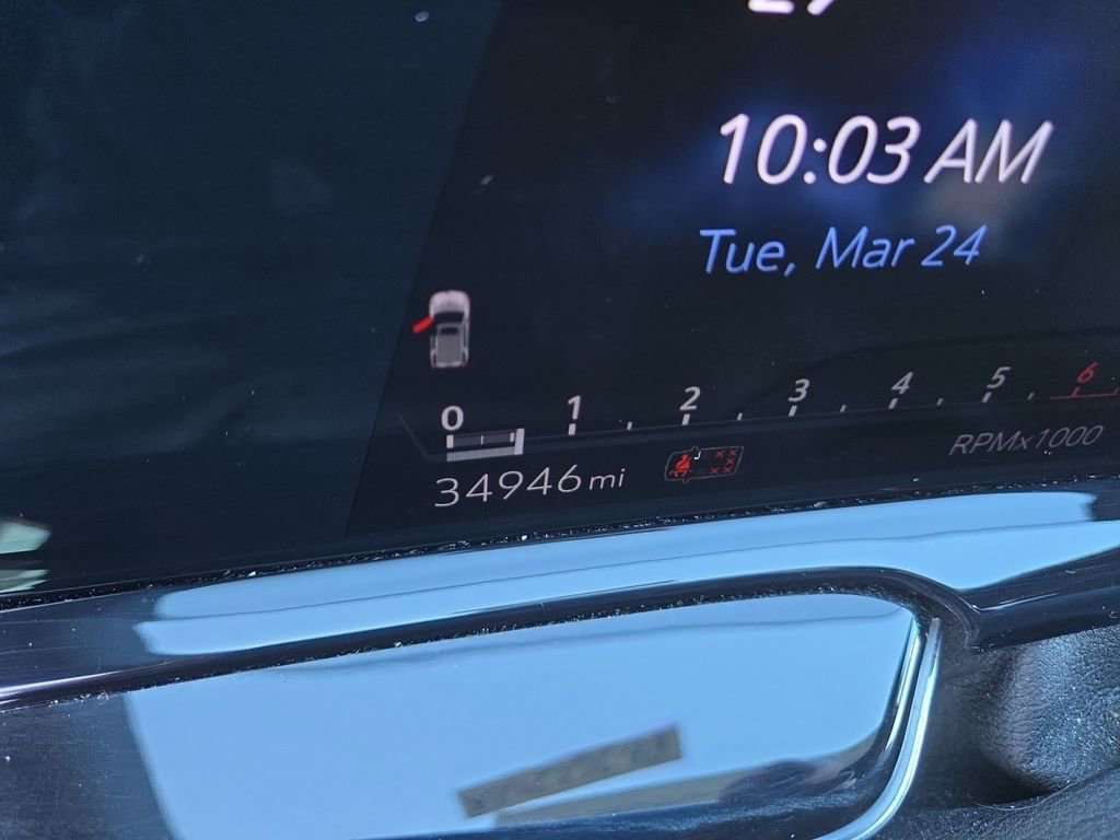 Certified 2024 Cadillac Escalade Sport w/ LPO, ONYX Package image 24