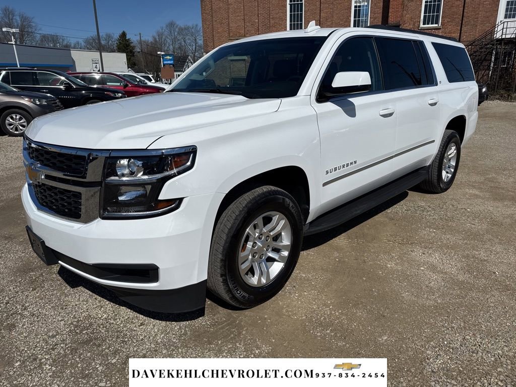Used 2016 Chevrolet Suburban LT image 1