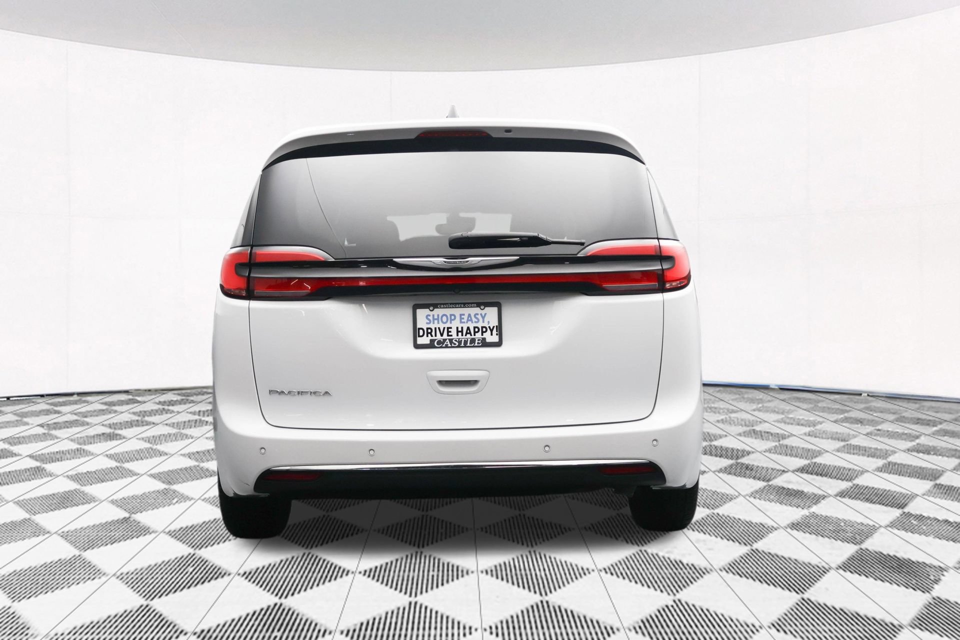 Used 2023 Chrysler Pacifica Touring-L FWD image 42