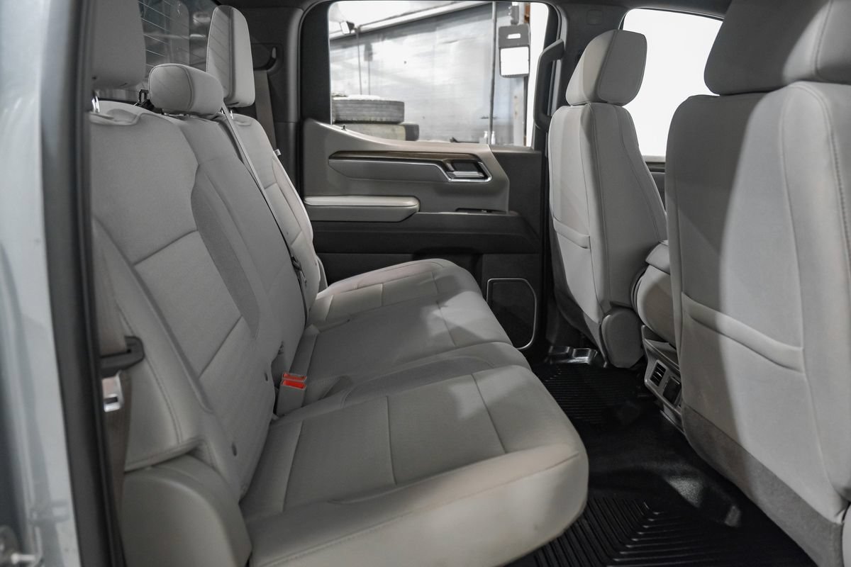 Used 2023 Chevrolet Silverado 1500 LT w/ Z71 Off-Road Package AWD/4WD image 33