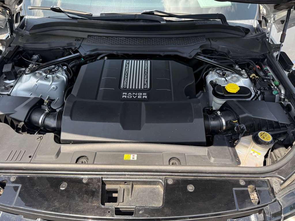 Used 2015 Land Rover Range Rover Supercharged image 39