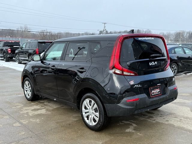 Used 2022 Kia Soul LX image 5