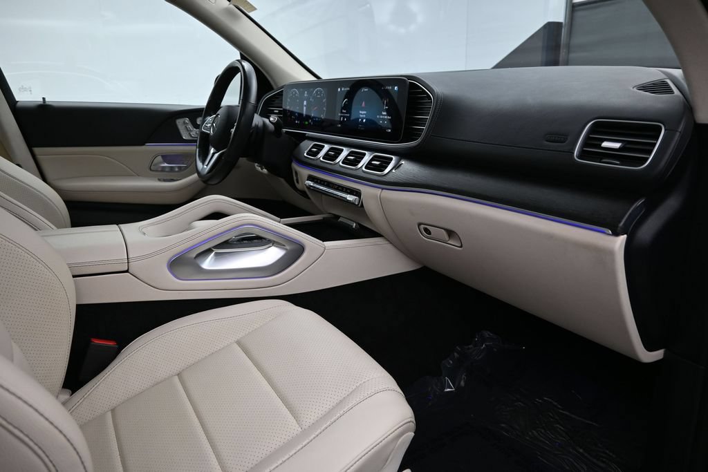 Used 2021 Mercedes-Benz GLS 450 4MATIC image 43