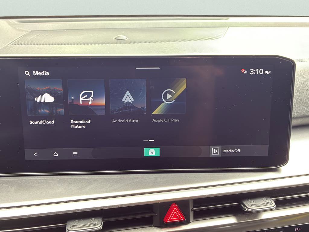 Used 2025 Kia Sorento LX FWD image 37
