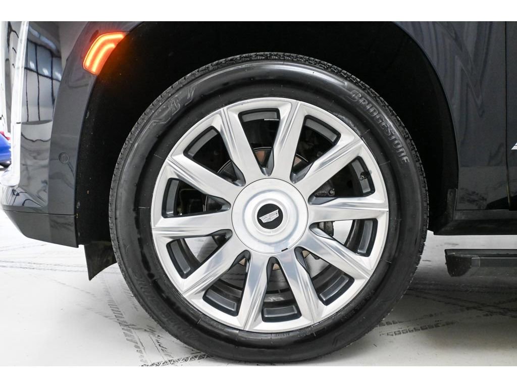 Certified 2022 Cadillac Escalade ESV Premium Luxury Platinum image 22