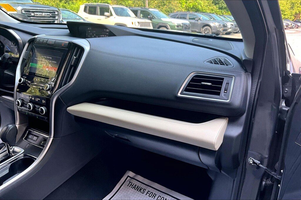 Used 2020 Subaru Ascent Limited w/ Technology Package AWD/4WD image 11