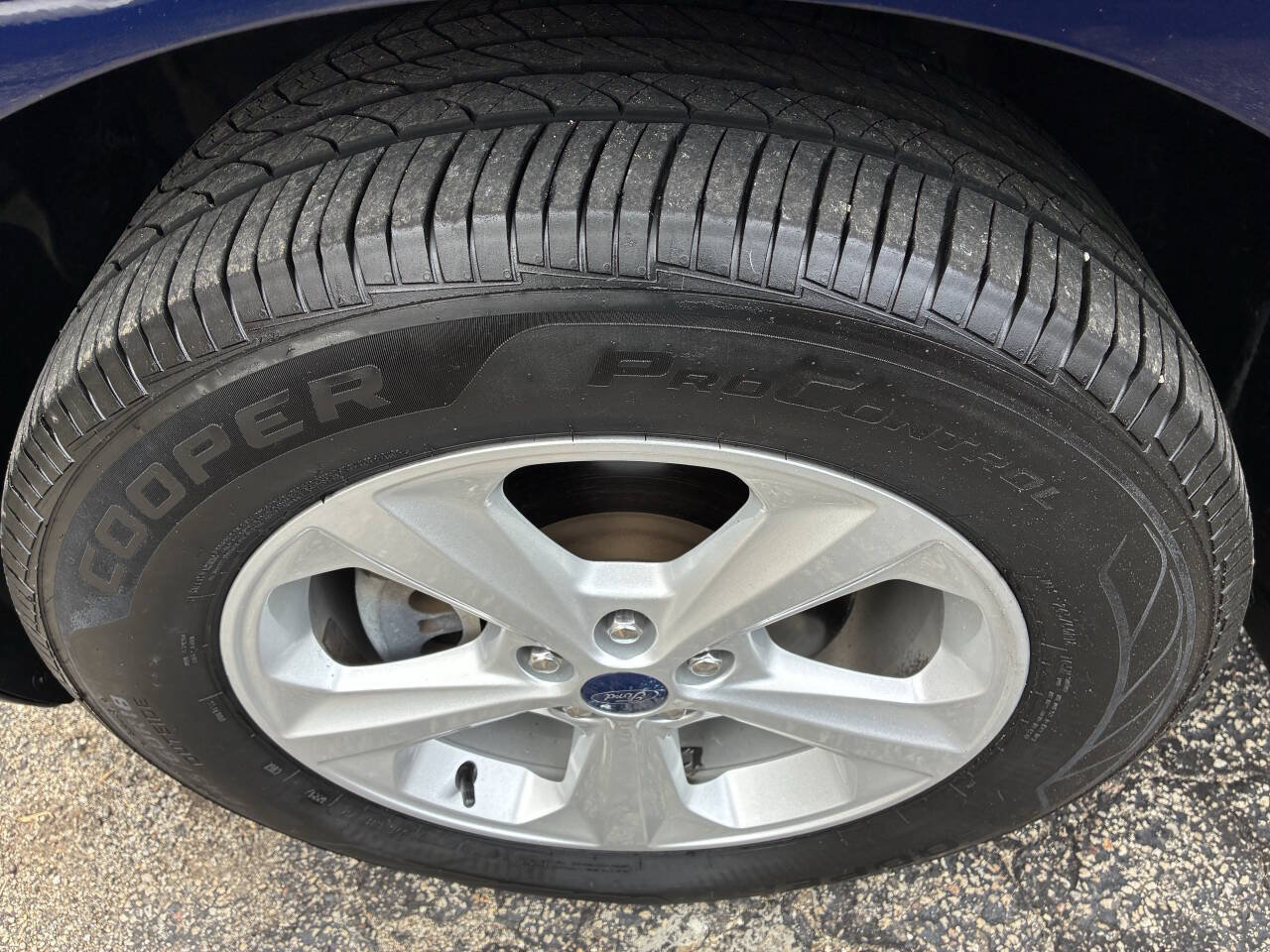 Used 2016 Ford Edge SE FWD image 27