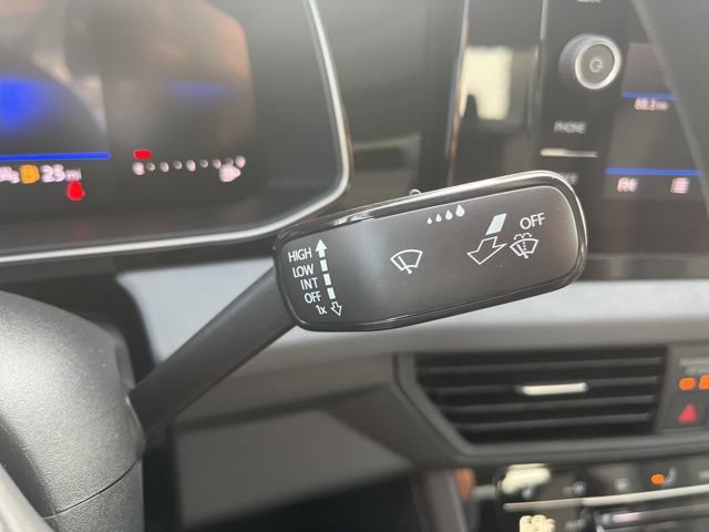 New 2026 Volkswagen Jetta SE FWD image 12