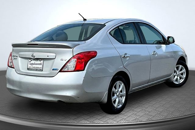 Used 2014 Nissan Versa SV w/ Convenience Package image 6