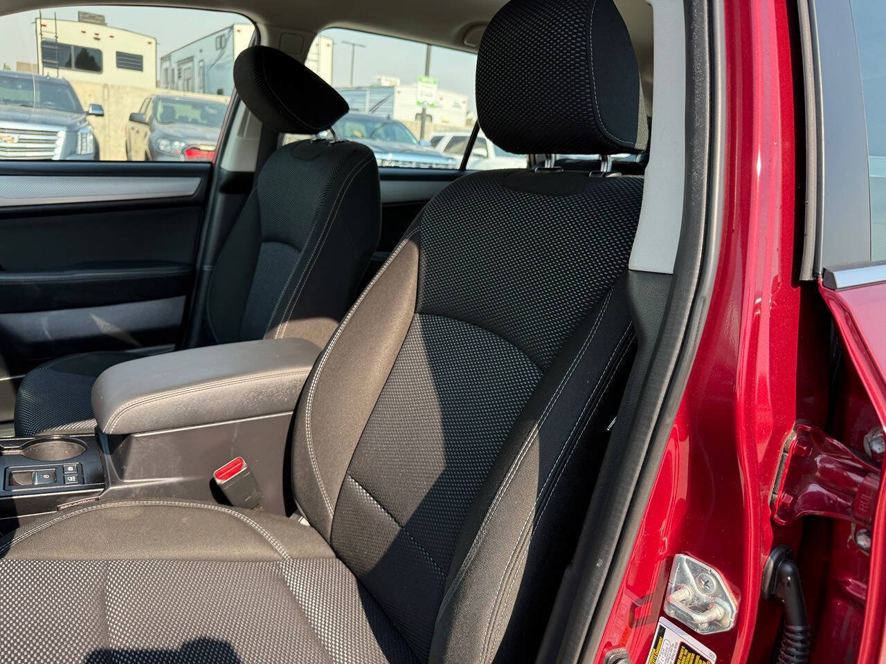 Used 2018 Subaru Outback 2.5i AWD/4WD image 15