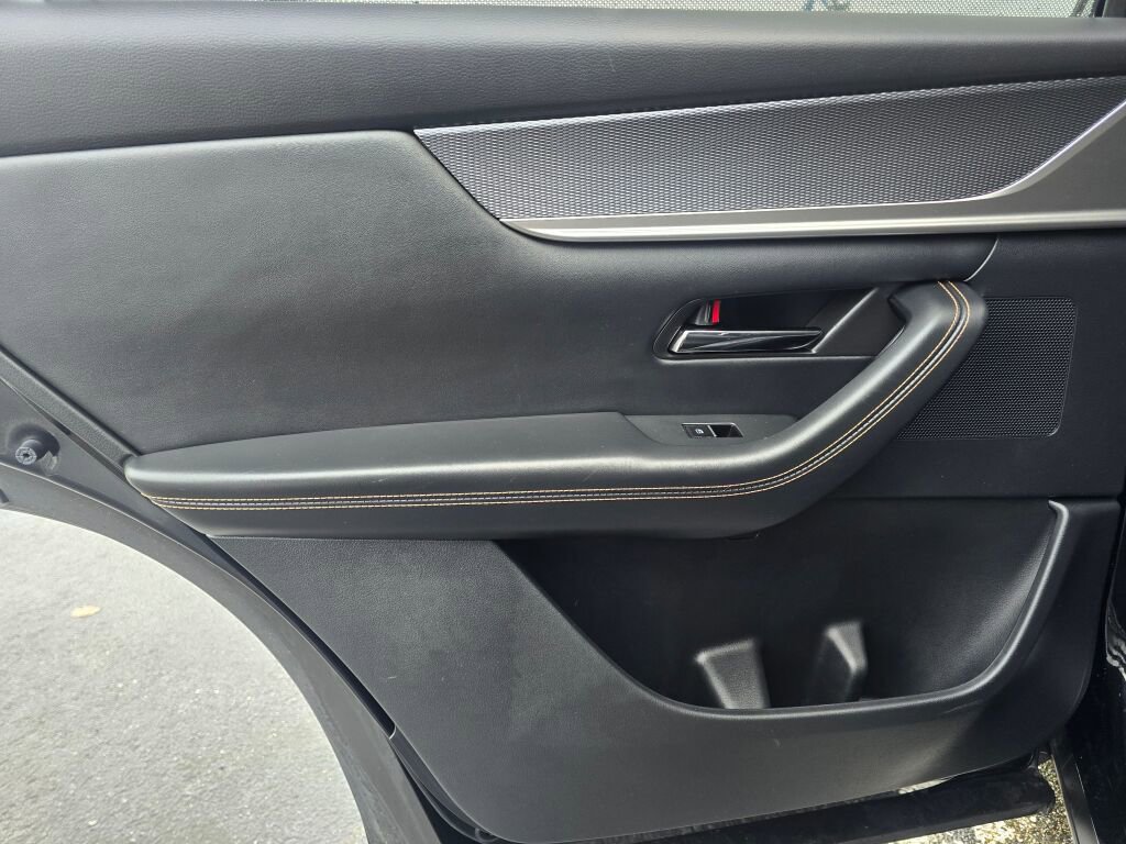 Used 2025 MAZDA CX-70 3.3 Turbo w/ Preferred Package image 21