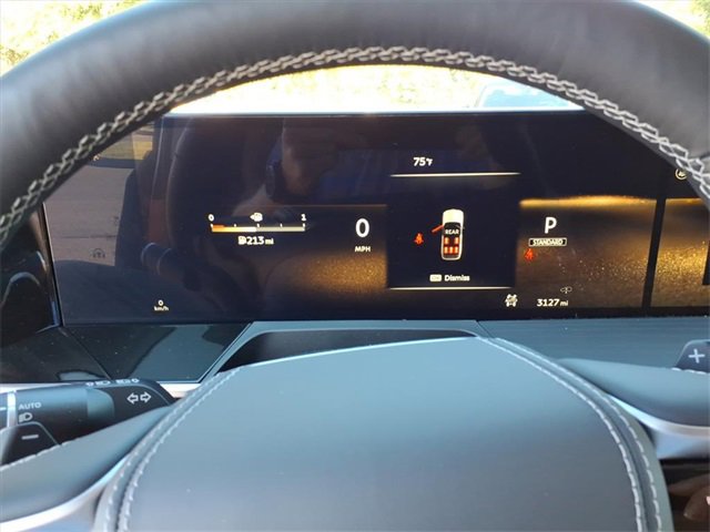 Used 2025 INFINITI QX80 Sensory image 9