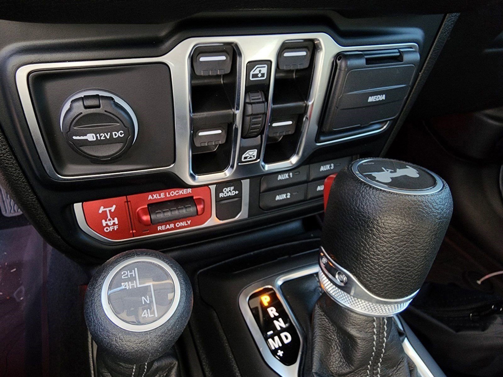 Used 2024 Jeep Wrangler Unlimited Sport image 12