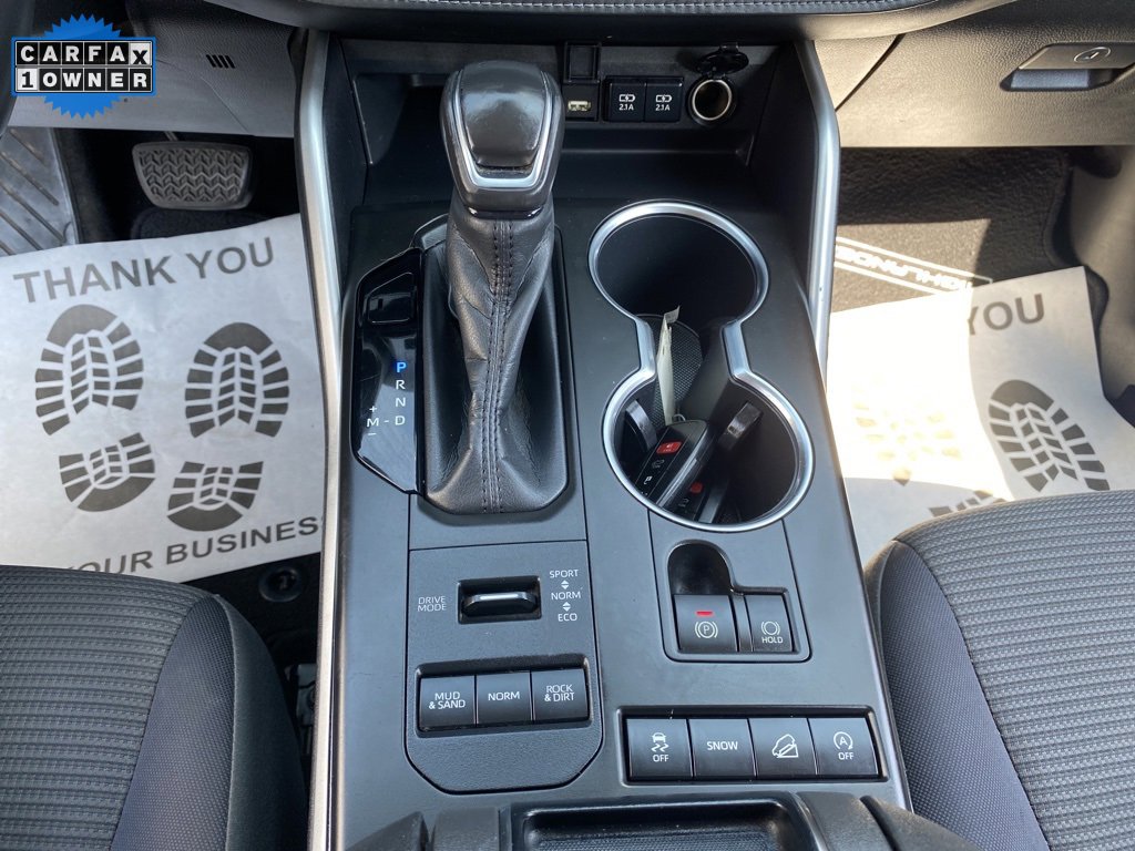 Used 2020 Toyota Highlander LE image 37