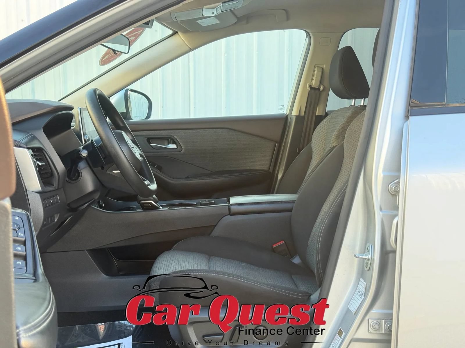 Used 2021 Nissan Rogue SV AWD/4WD image 9