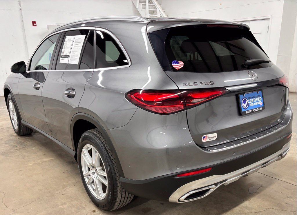 Used 2023 Mercedes-Benz GLC 300 image 4