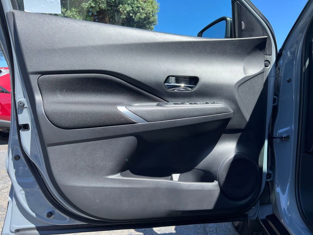 Used 2023 Nissan Kicks SV FWD image 37