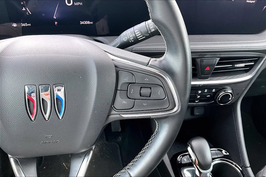 Used 2025 Buick Encore GX Preferred FWD image 12