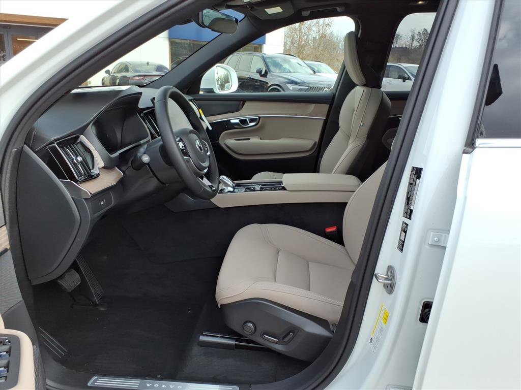 Certified 2026 Volvo XC90 B6 Plus w/ Protection Package AWD/4WD image 10