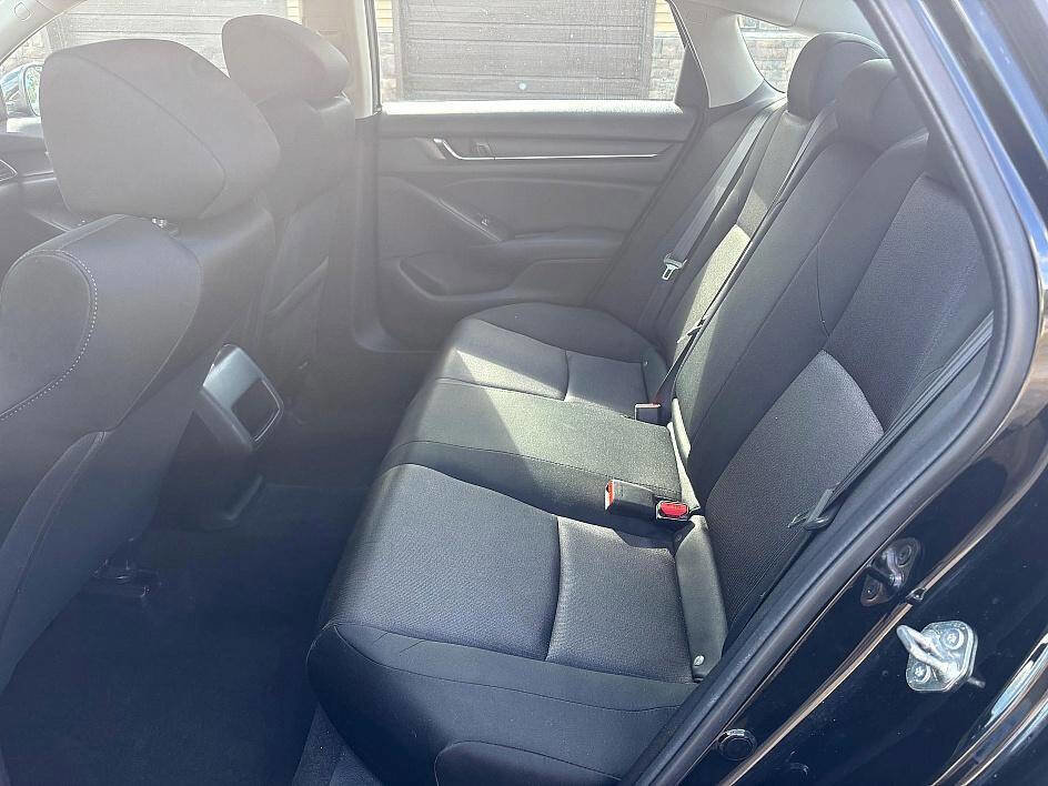 Used 2018 Honda Accord LX image 15