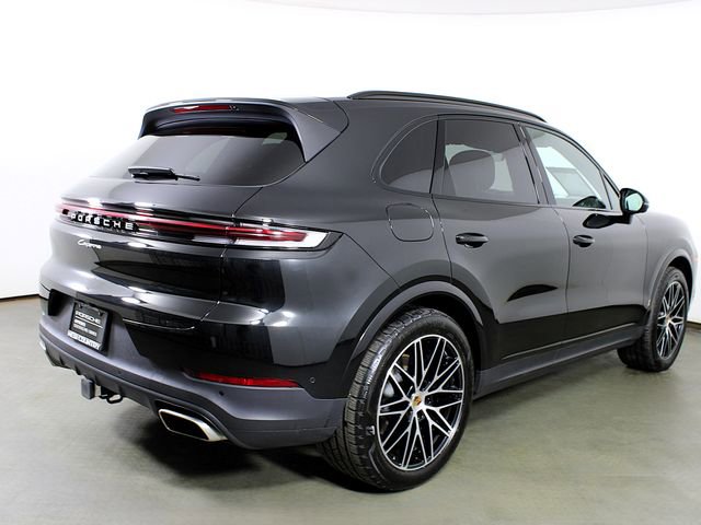 Certified 2025 Porsche Cayenne image 7