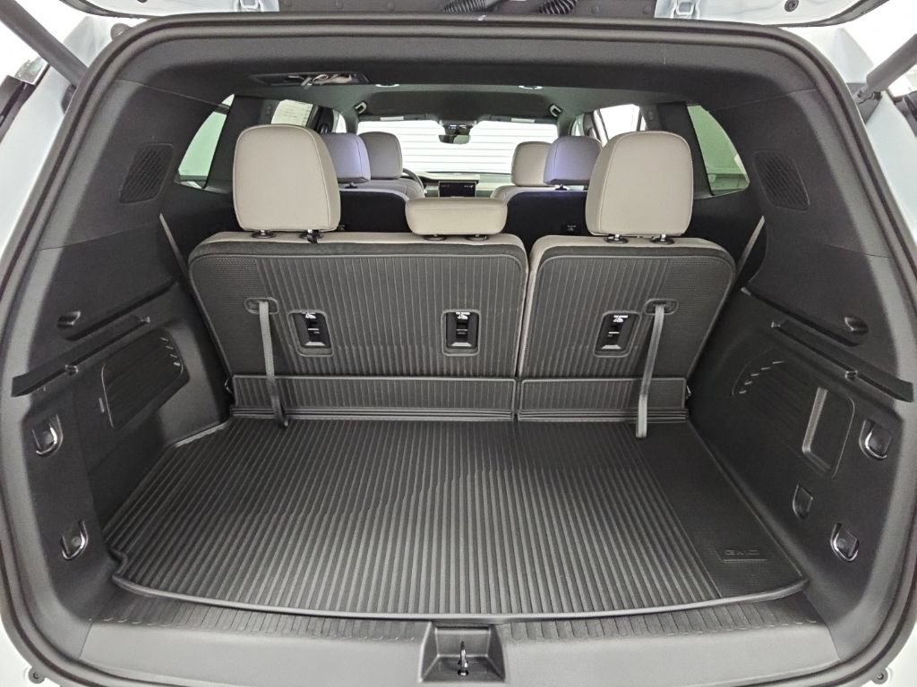 New 2026 GMC Acadia Elevation w/ Black Edition FWD image 36