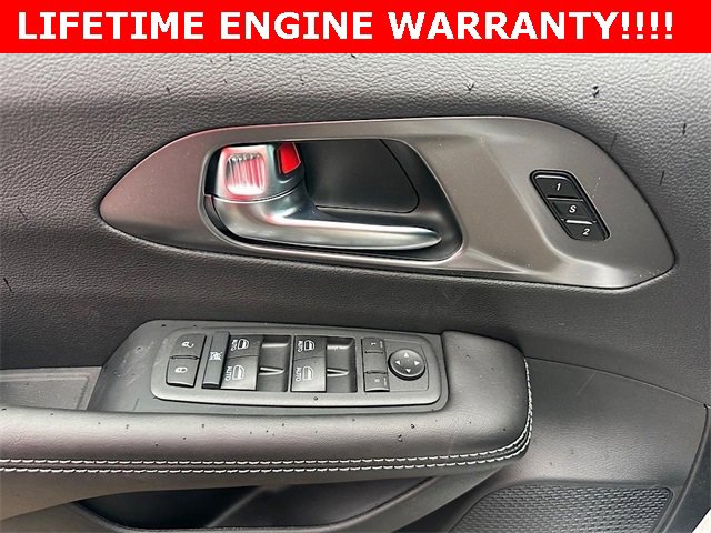 New 2026 Chrysler Pacifica Select w/ S Appearance Package image 11