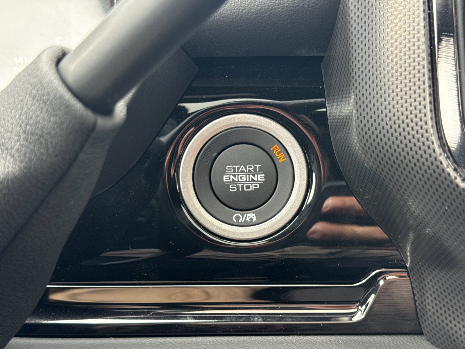 New 2025 RAM 3500 Limited image 22