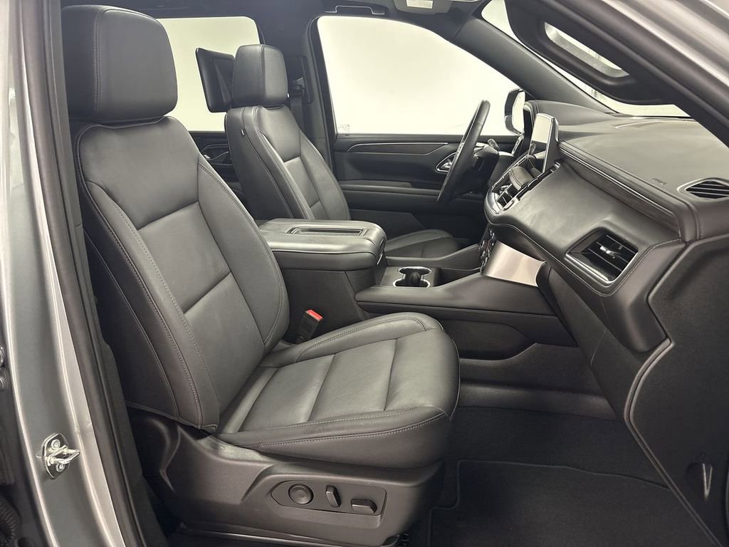 Used 2023 Chevrolet Tahoe Z71 w/ Luxury Package image 23