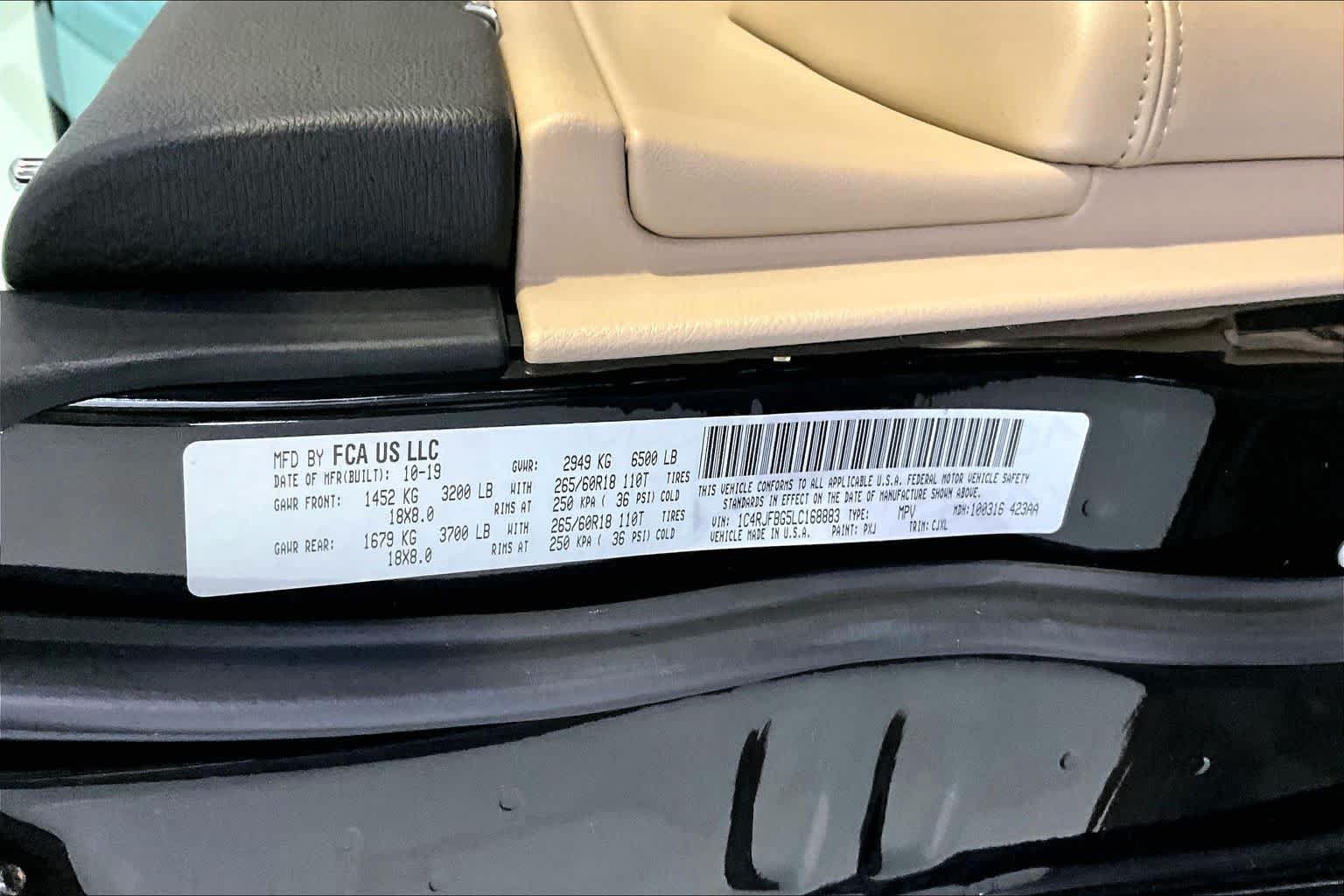Used 2020 Jeep Grand Cherokee Limited AWD/4WD image 34