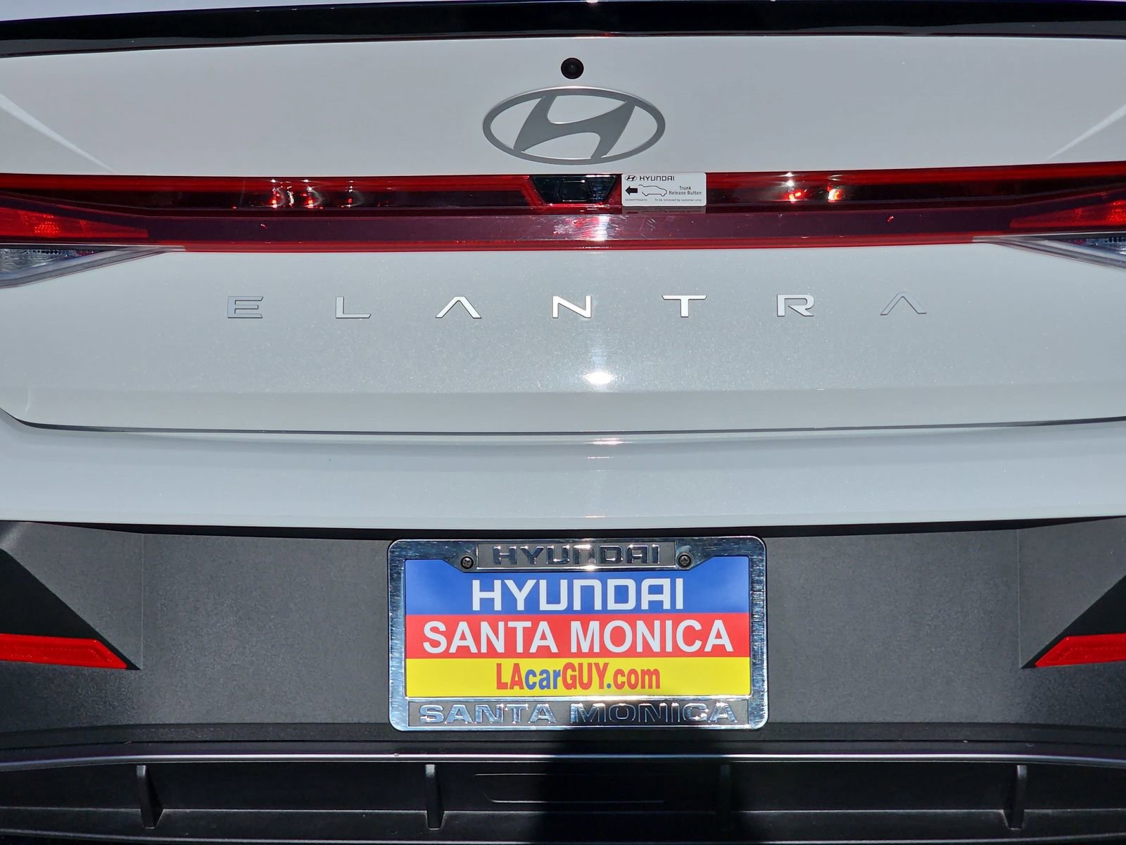 Certified 2025 Hyundai Elantra Sport image 39