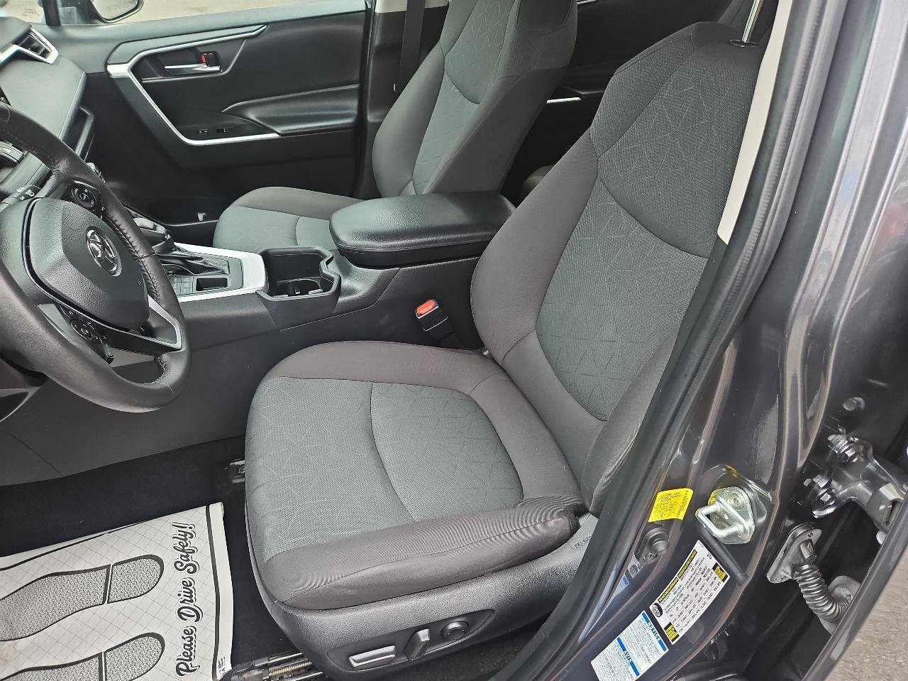 Used 2022 Toyota RAV4 XLE w/ Convenience Package AWD/4WD image 14