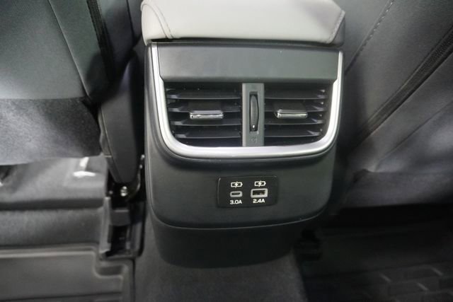 Used 2025 Subaru Outback Premium image 33