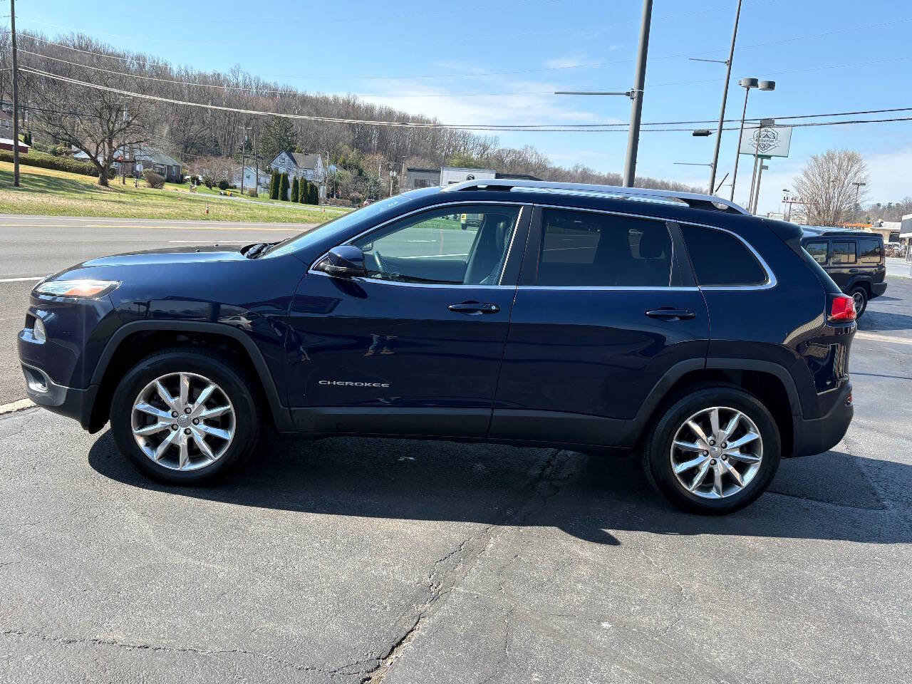 Used 2014 Jeep Cherokee Limited image 10