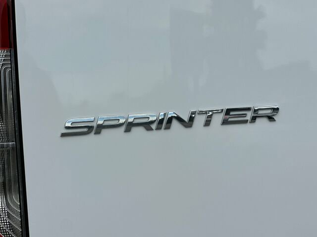 Used 2022 Mercedes-Benz Sprinter 2500 image 34