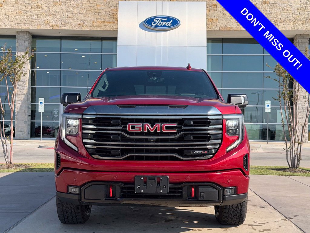 Used 2023 GMC Sierra 1500 AT4 w/ Technology Package AWD/4WD image 2