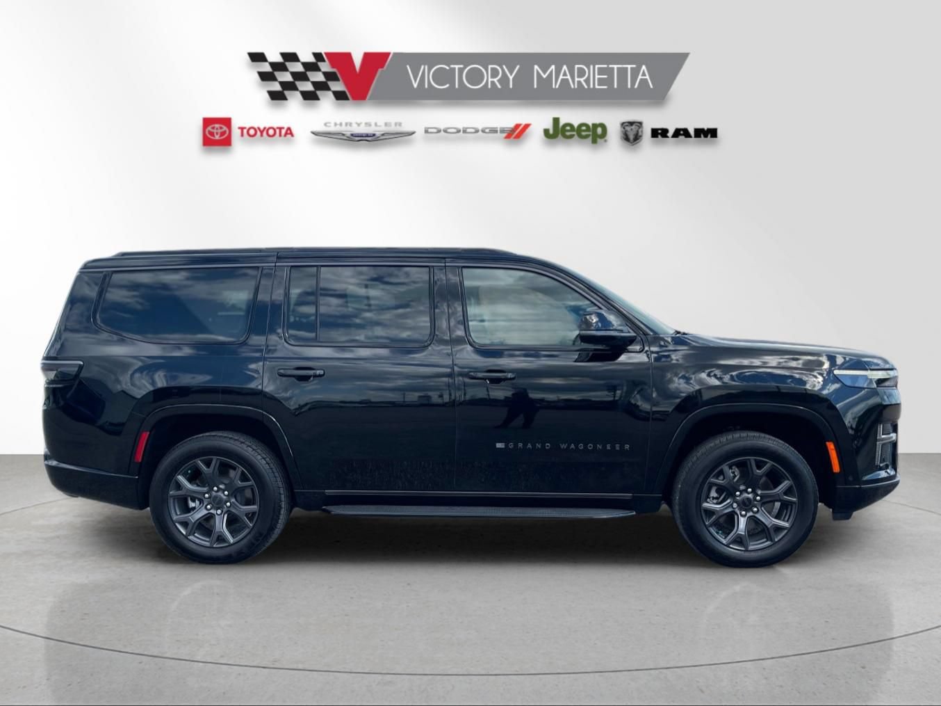 Used 2026 Jeep Grand Wagoneer Limited AWD/4WD image 6