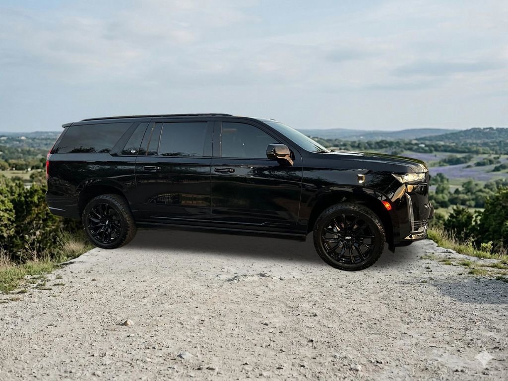 Used 2023 Cadillac Escalade ESV Sport Platinum w/ LPO, ONYX Package AWD/4WD image 14