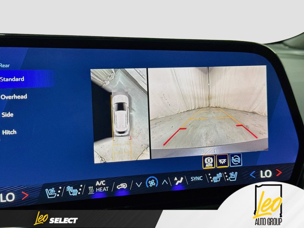 Used 2026 Chevrolet Equinox EV RS w/ Convenience Package II FWD image 17