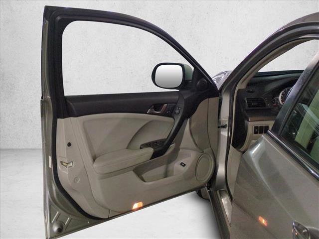 Used 2010 Acura TSX Sedan image 10