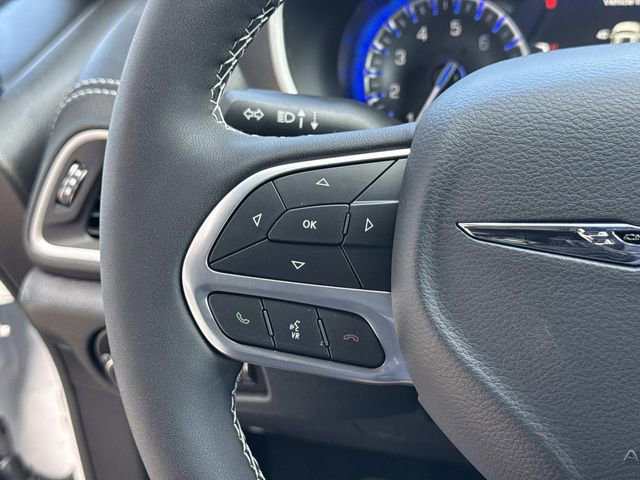 New 2026 Chrysler Pacifica Select FWD image 34