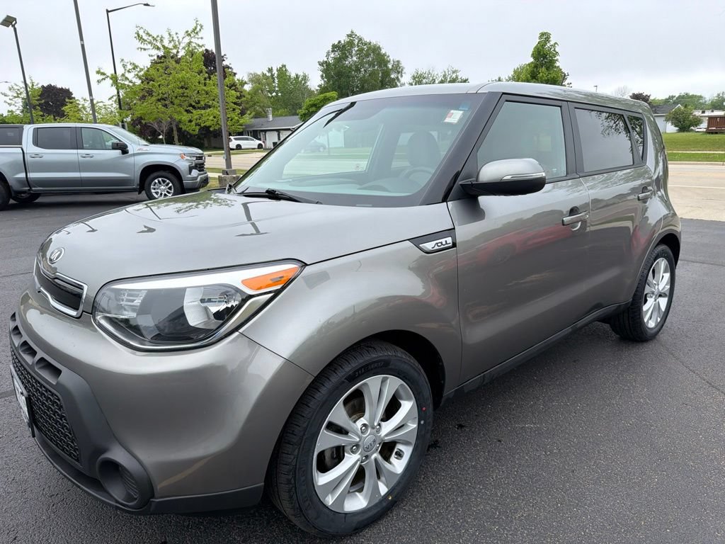 Used 2014 Kia Soul + FWD image 2