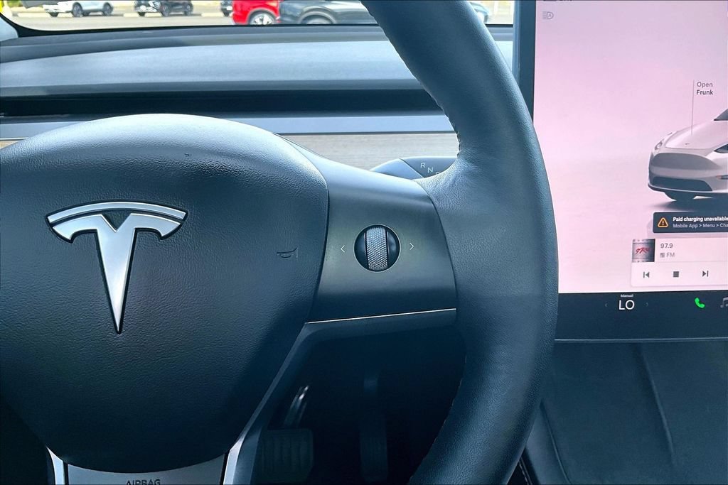 Used 2022 Tesla Model Y Long Range AWD/4WD image 19