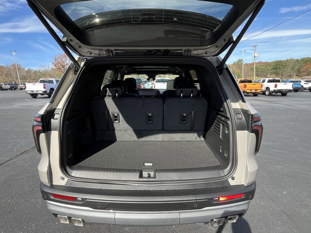 New 2026 Chevrolet Traverse Z71 w/ Enhanced Driving Package image 17